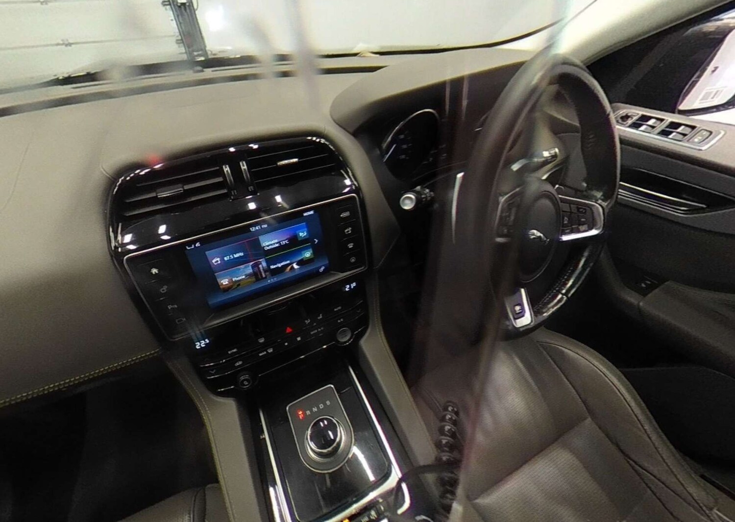 Used Jaguar F-Pace 2017 for sale - 76611744: Photo 19