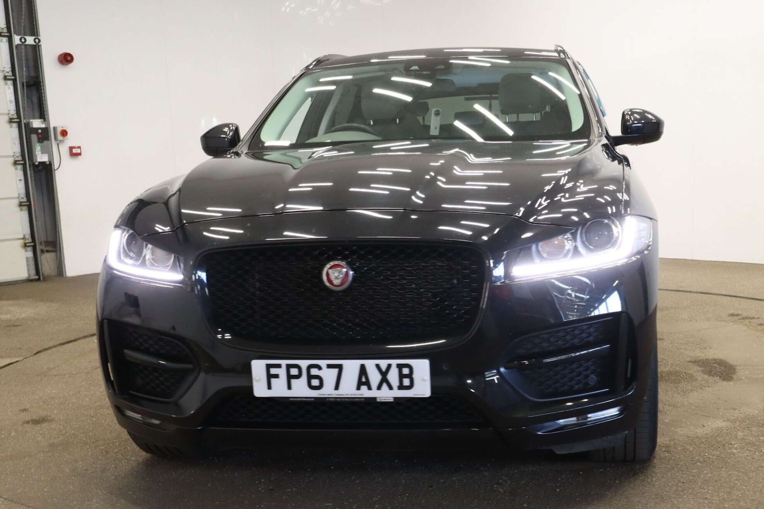 Used Jaguar F-Pace 2017 for sale - 76611744: Photo 23