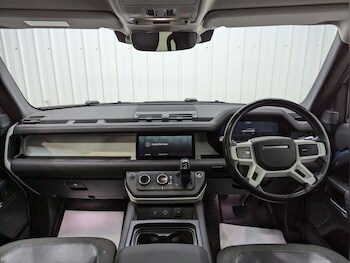 Used Land Rover Defender 2020 for sale - 76410700: Photo