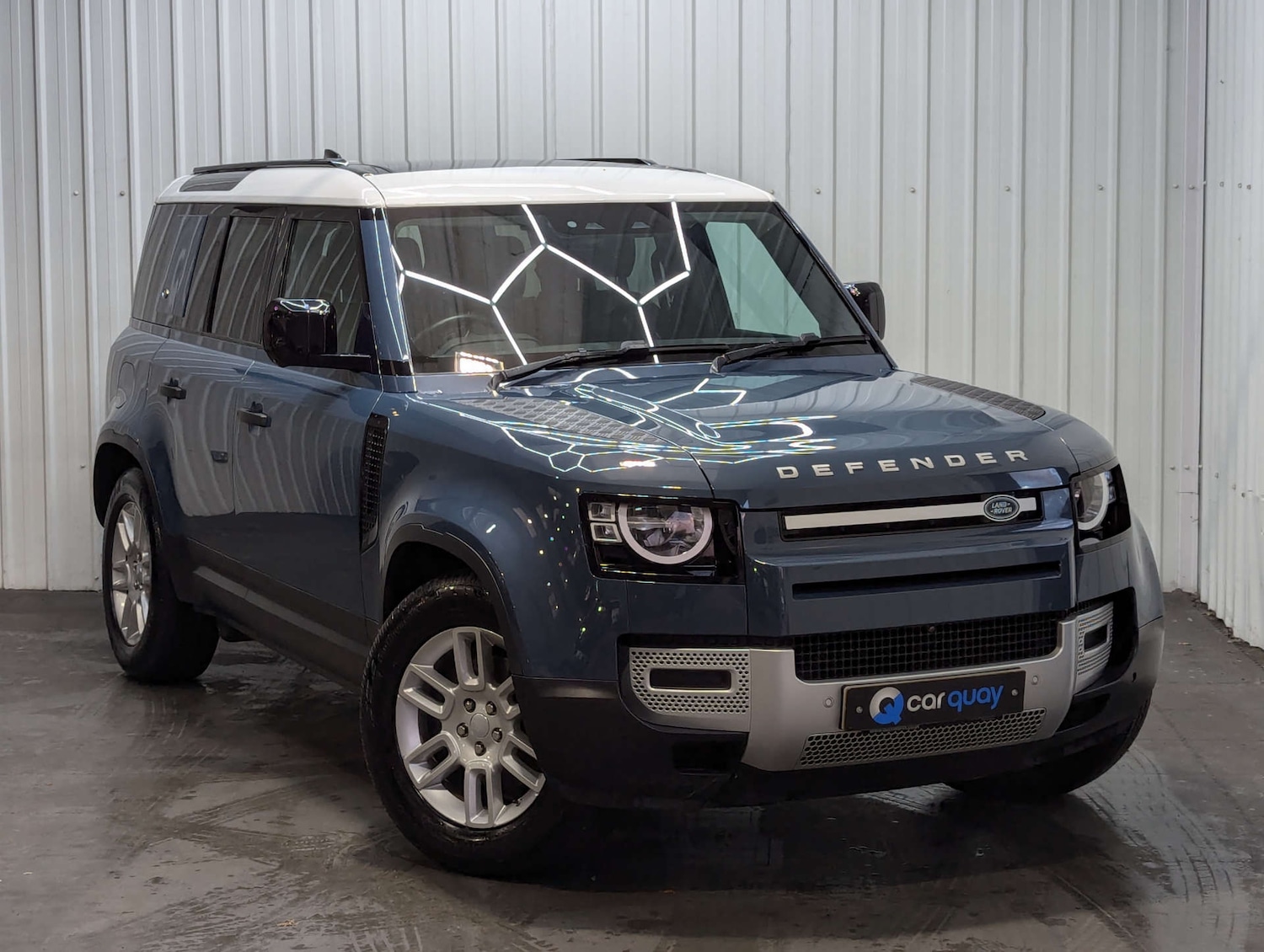 Used Land Rover Defender 2020 for sale - 76410700: Photo 5