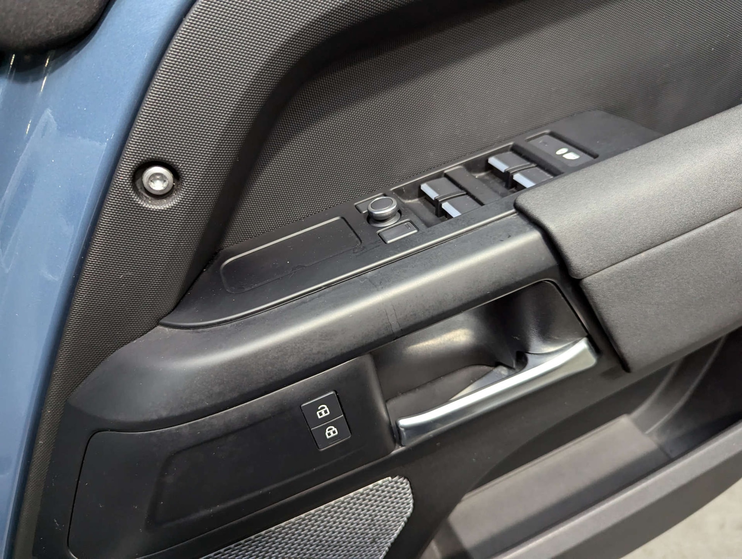 Used Land Rover Defender 2020 for sale - 76410700: Photo 78