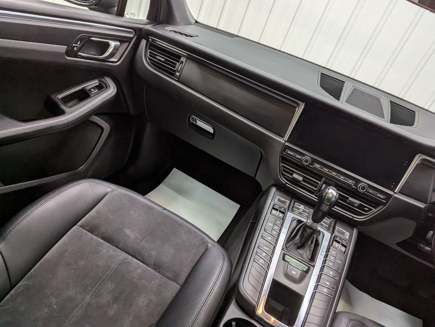 Used Porsche Macan 2019 for sale - 77984299: Photo 49