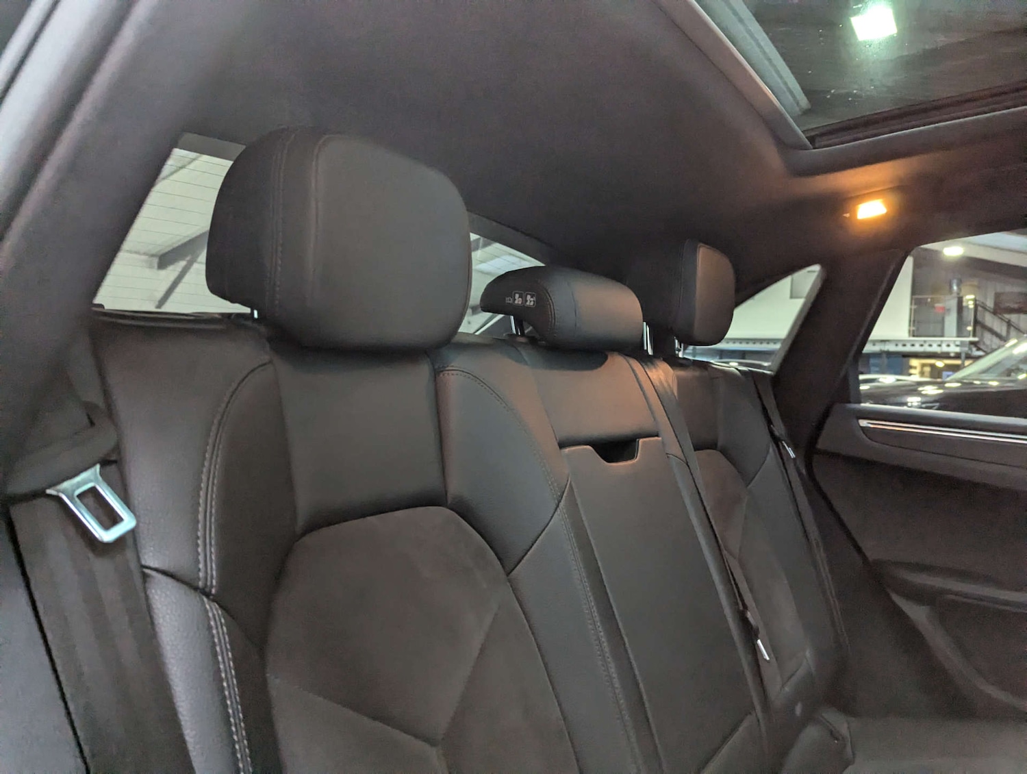 Used Porsche Macan 2019 for sale - 77984299: Photo 65