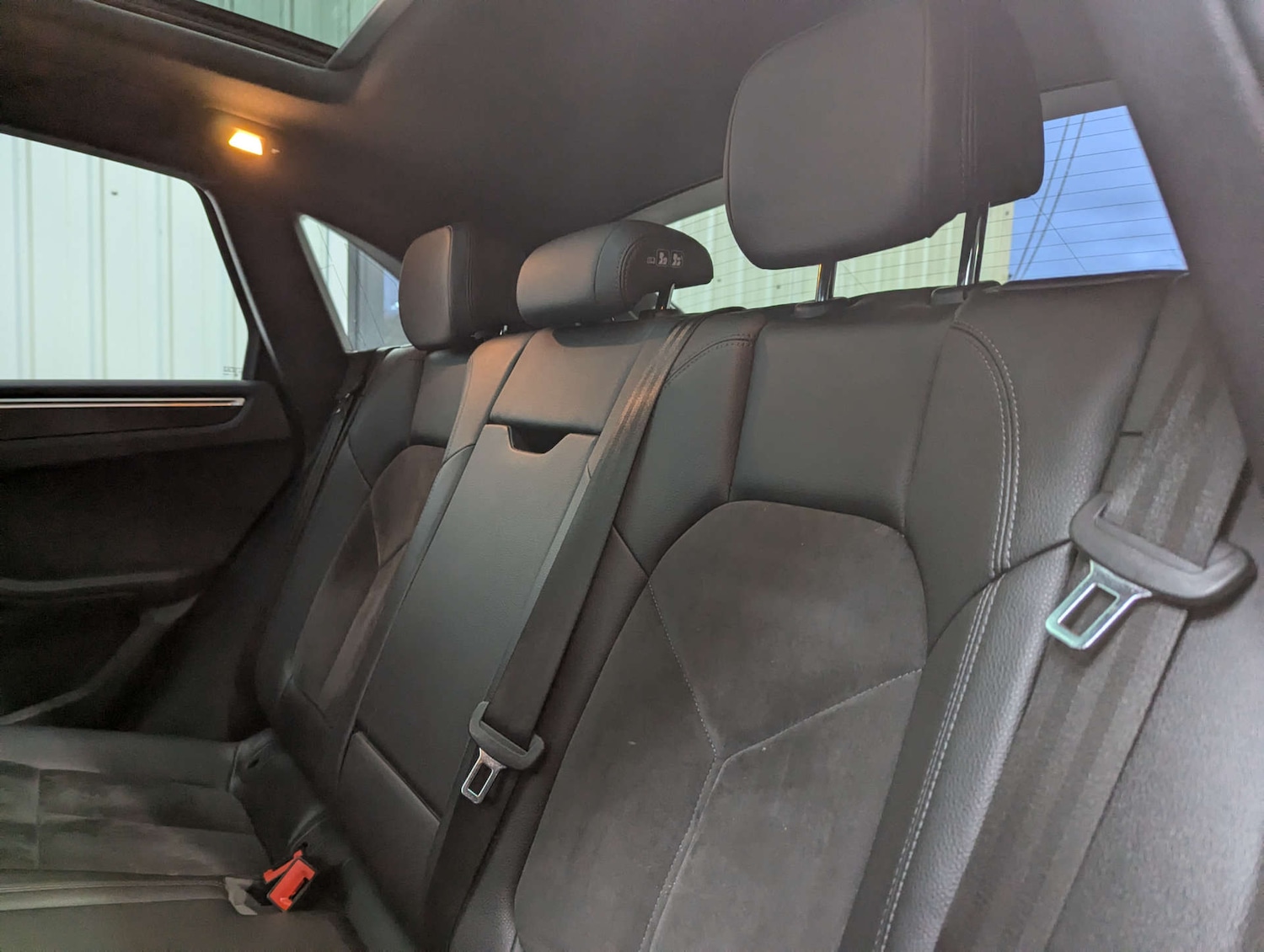 Used Porsche Macan 2019 for sale - 77984299: Photo 70