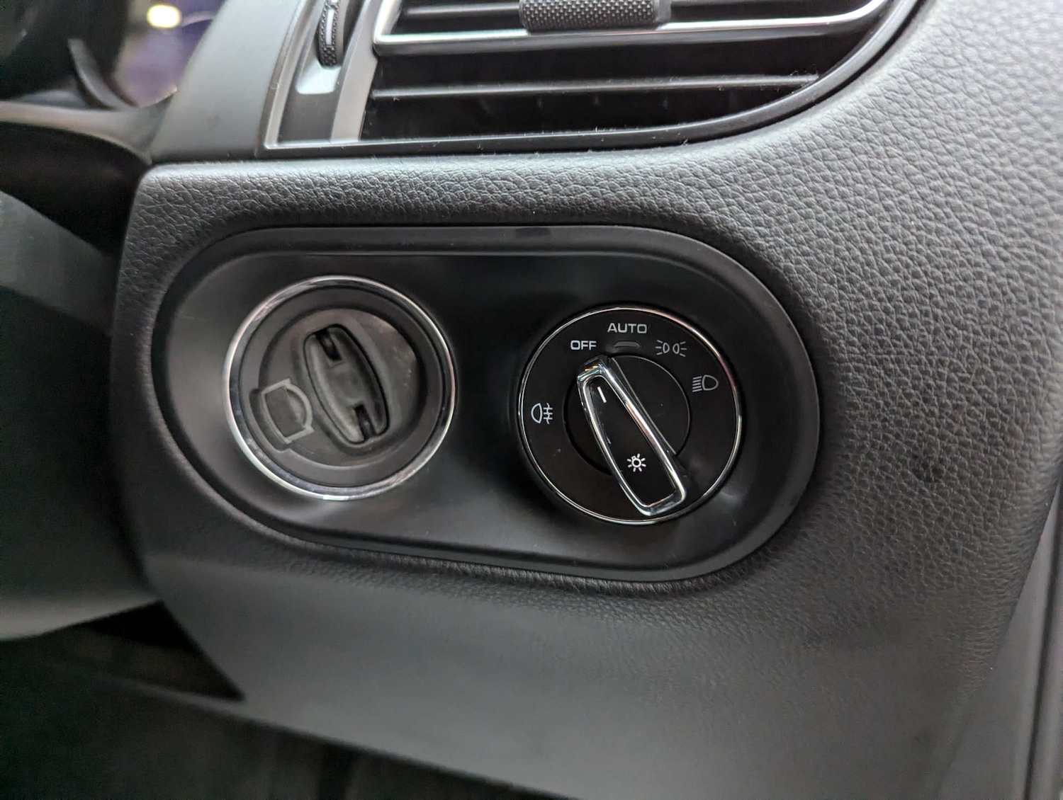 Used Porsche Macan 2019 for sale - 77984299: Photo 82