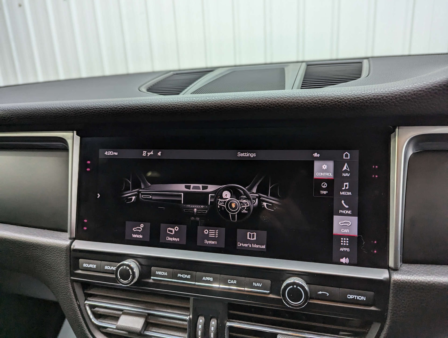 Used Porsche Macan 2019 for sale - 77984299: Photo 88