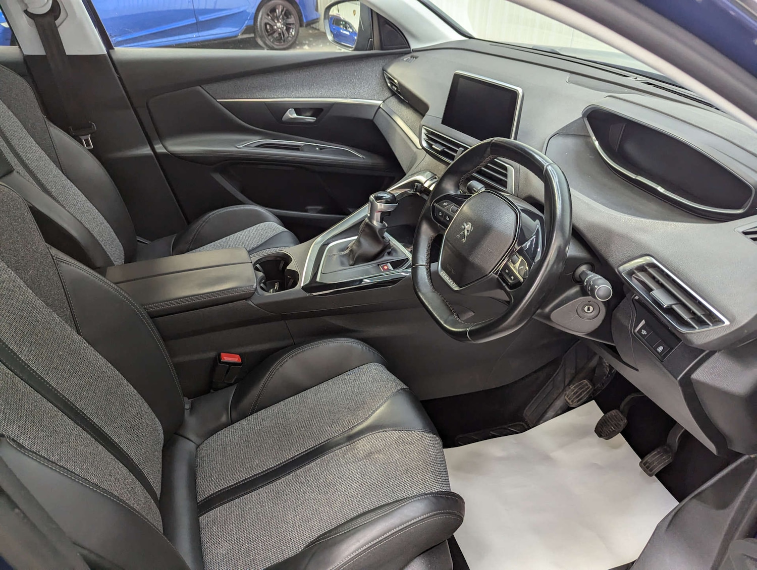 Used Peugeot 3008 2017 for sale - 76891575: Photo 51