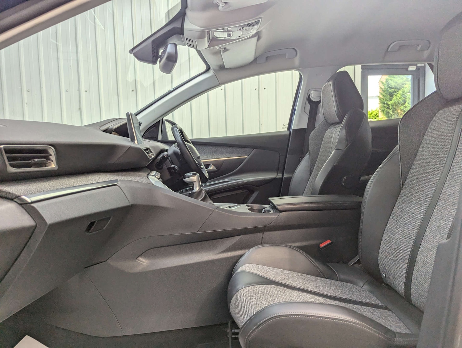 Used Peugeot 3008 2017 for sale - 76891575: Photo 60