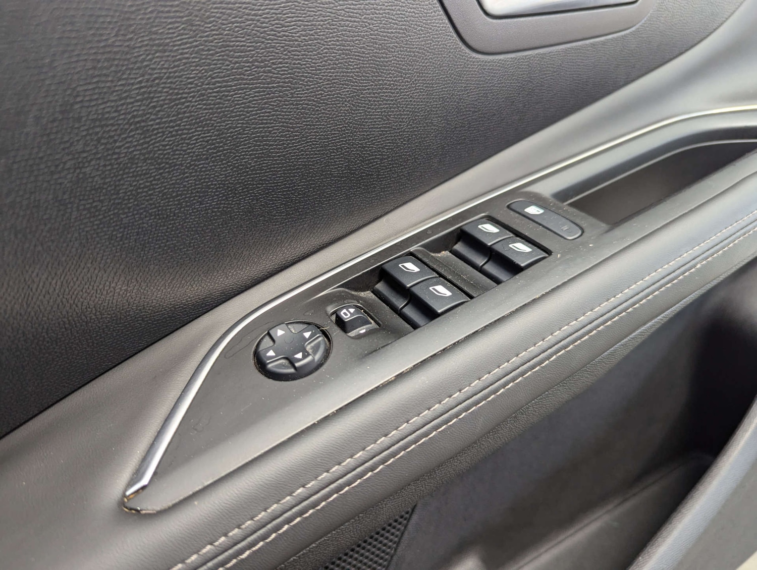 Used Peugeot 3008 2017 for sale - 76891575: Photo 81