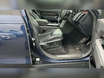 Used Land Rover Discovery 2017 for sale - 76527415: Photo