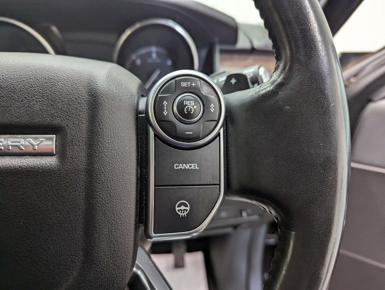 Used Land Rover Discovery 2017 for sale - 76527415: Photo 78