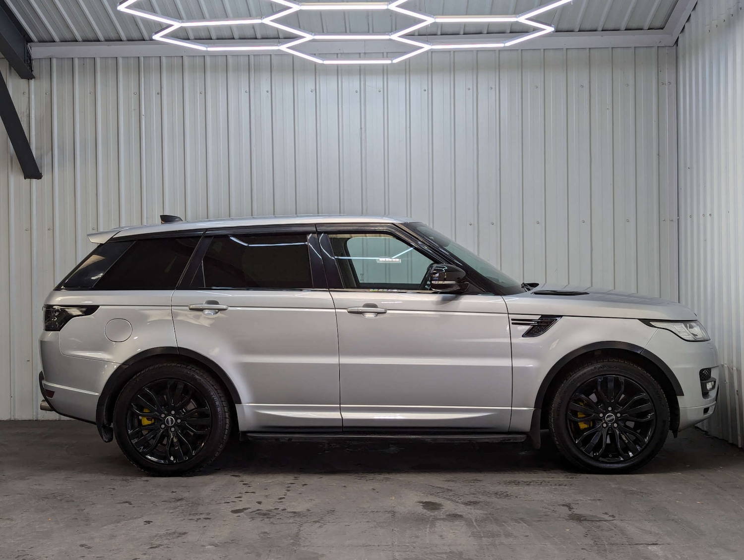 Used Land Rover Range Rover Sport 2017 for sale - 76600617: Photo 13