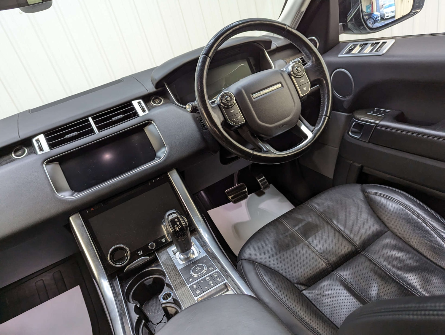 Used Land Rover Range Rover Sport 2017 for sale - 76600617: Photo 46