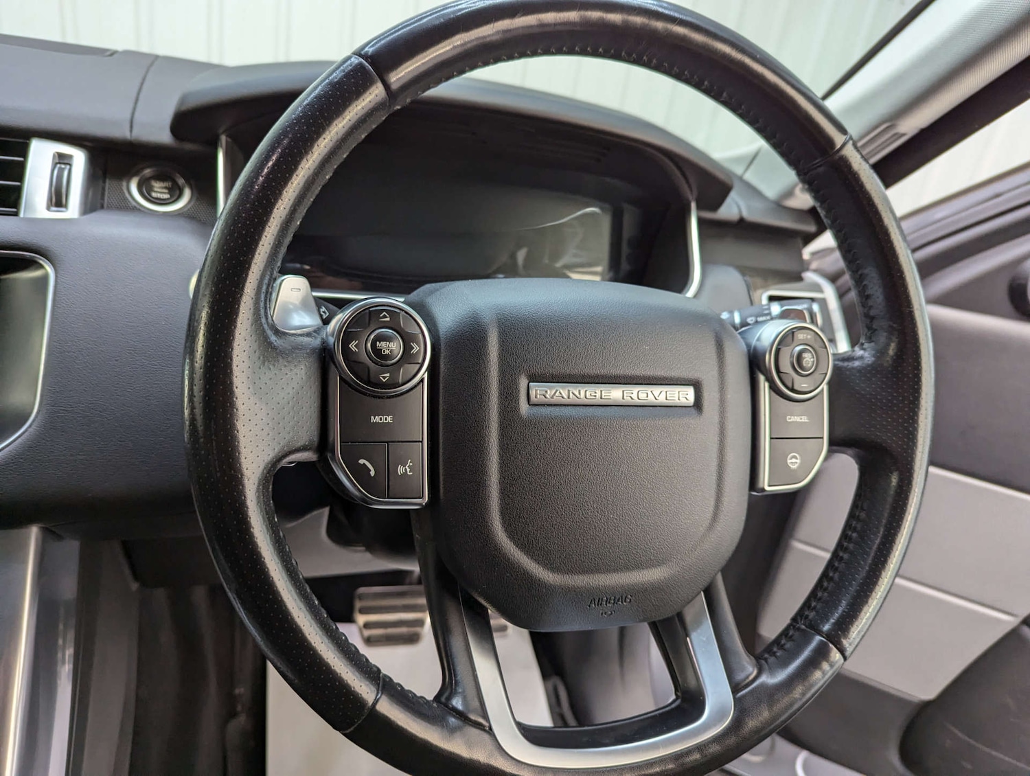 Used Land Rover Range Rover Sport 2017 for sale - 76600617: Photo 76