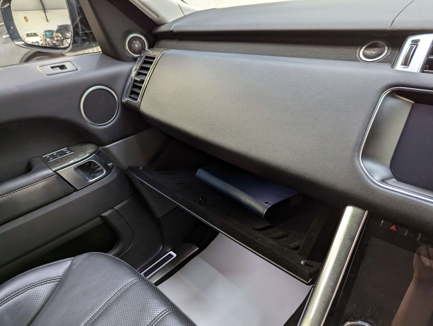 Used Land Rover Range Rover Sport 2017 for sale - 76600617: Photo 91