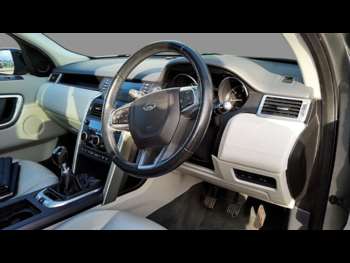 Used Land Rover Discovery Sport 2015 for sale - 74189548: Photo