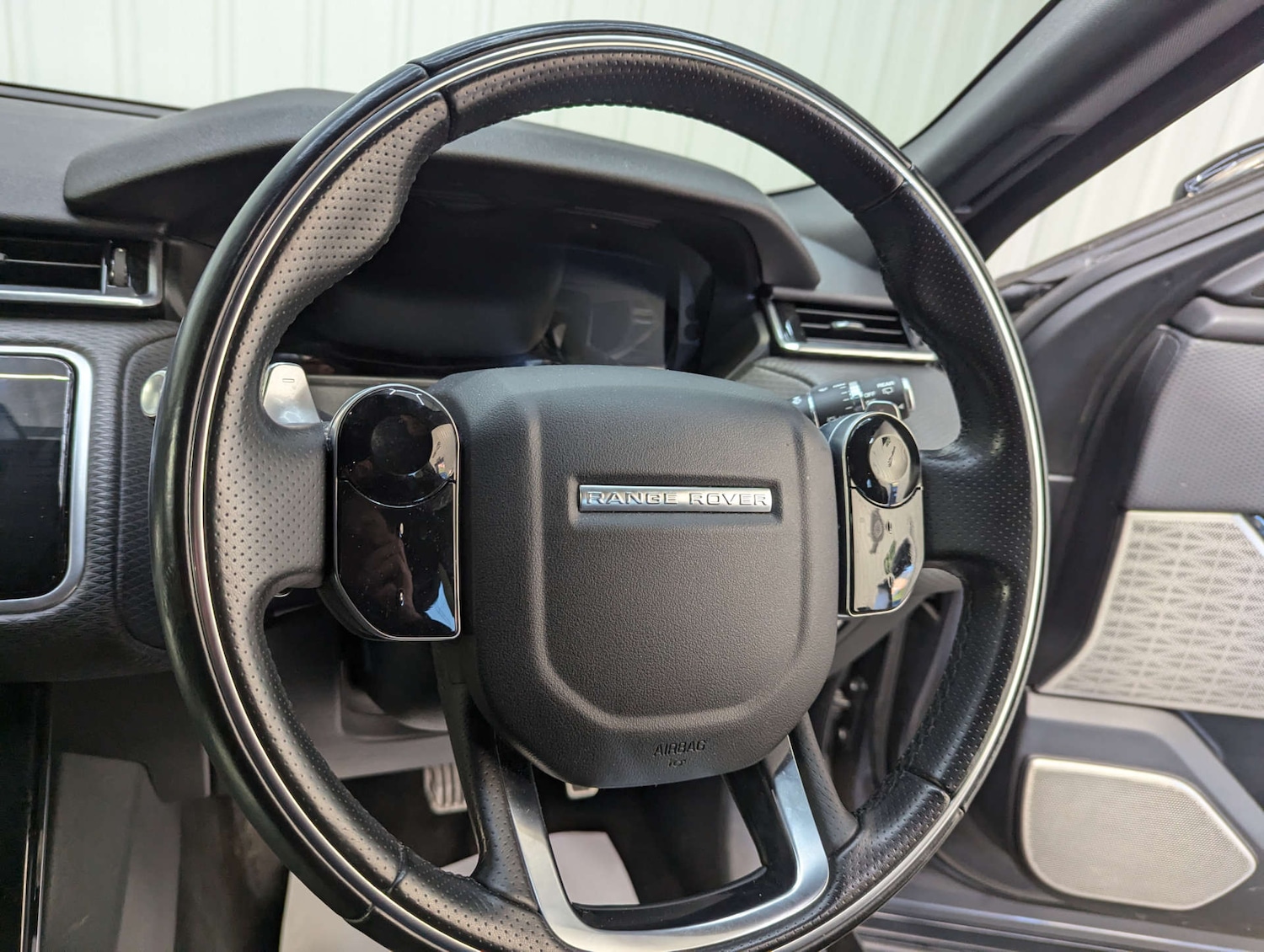 Used Land Rover Range Rover Velar 2019 for sale - 77984287: Photo 82