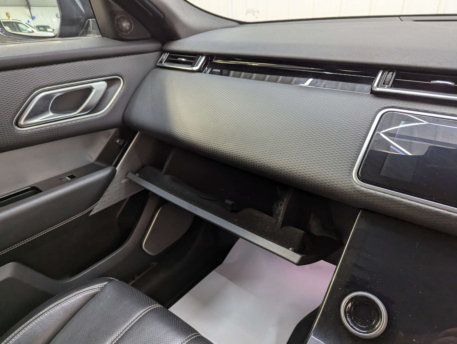 Used Land Rover Range Rover Velar 2019 for sale - 77984287: Photo 87