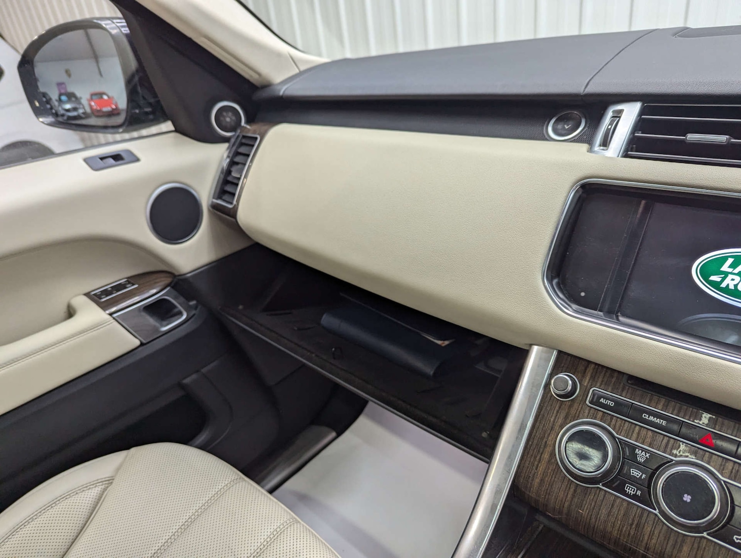 Used Land Rover Range Rover Sport 2014 for sale - 76834612: Photo 89