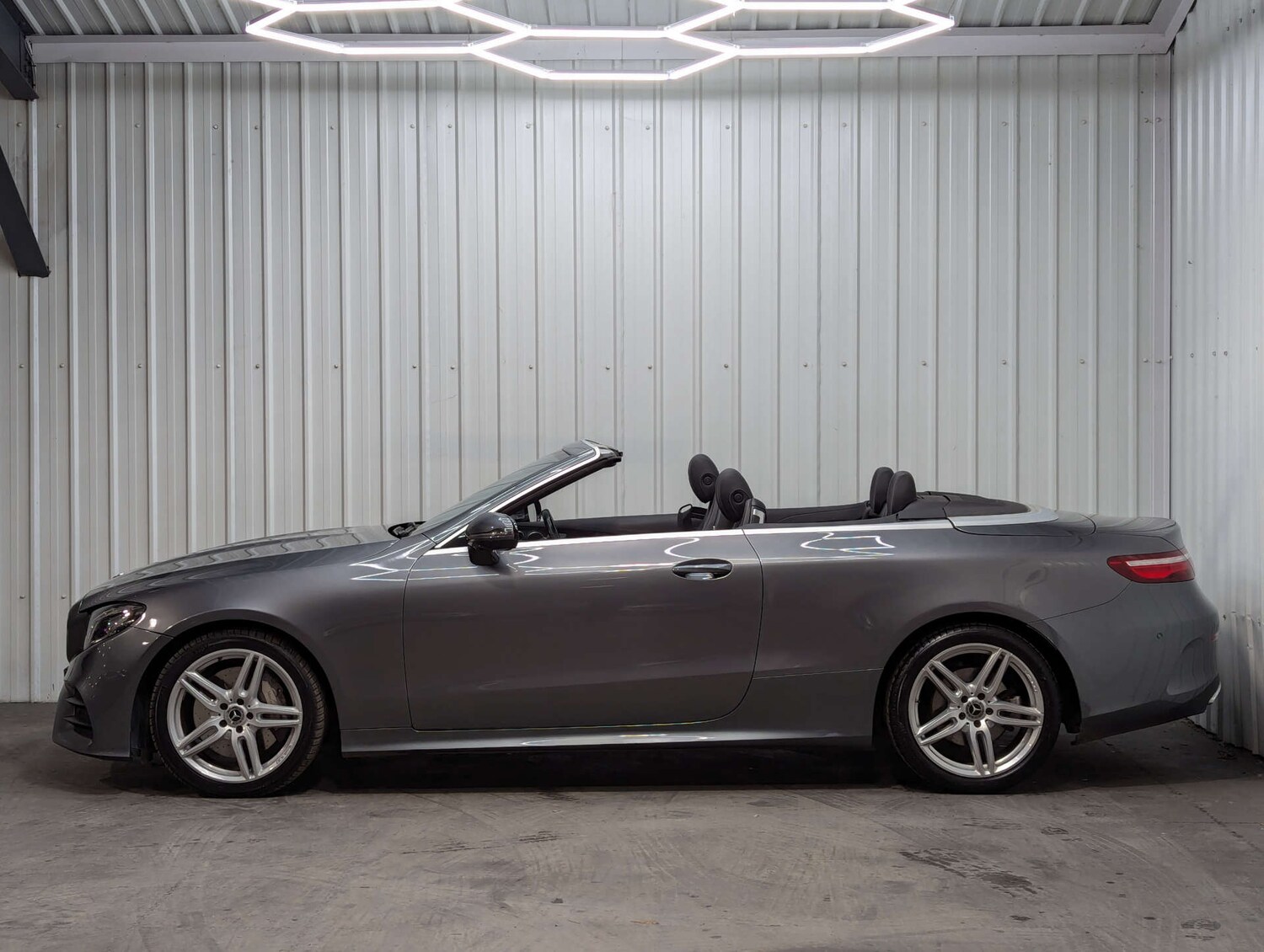 Used Mercedes-Benz E Class 2018 for sale - 76595229: Photo 15