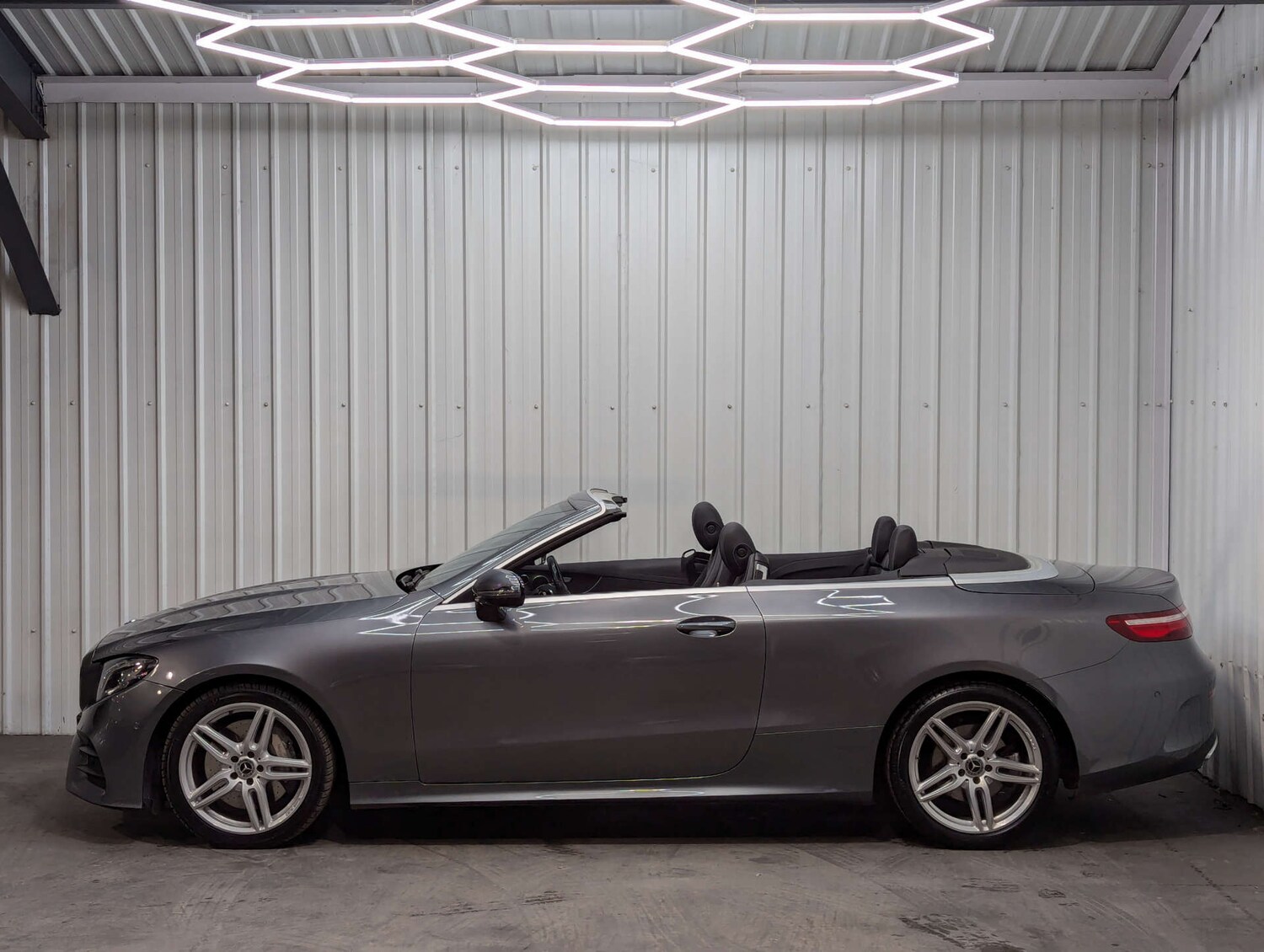 Used Mercedes-Benz E Class 2018 for sale - 76595229: Photo 17