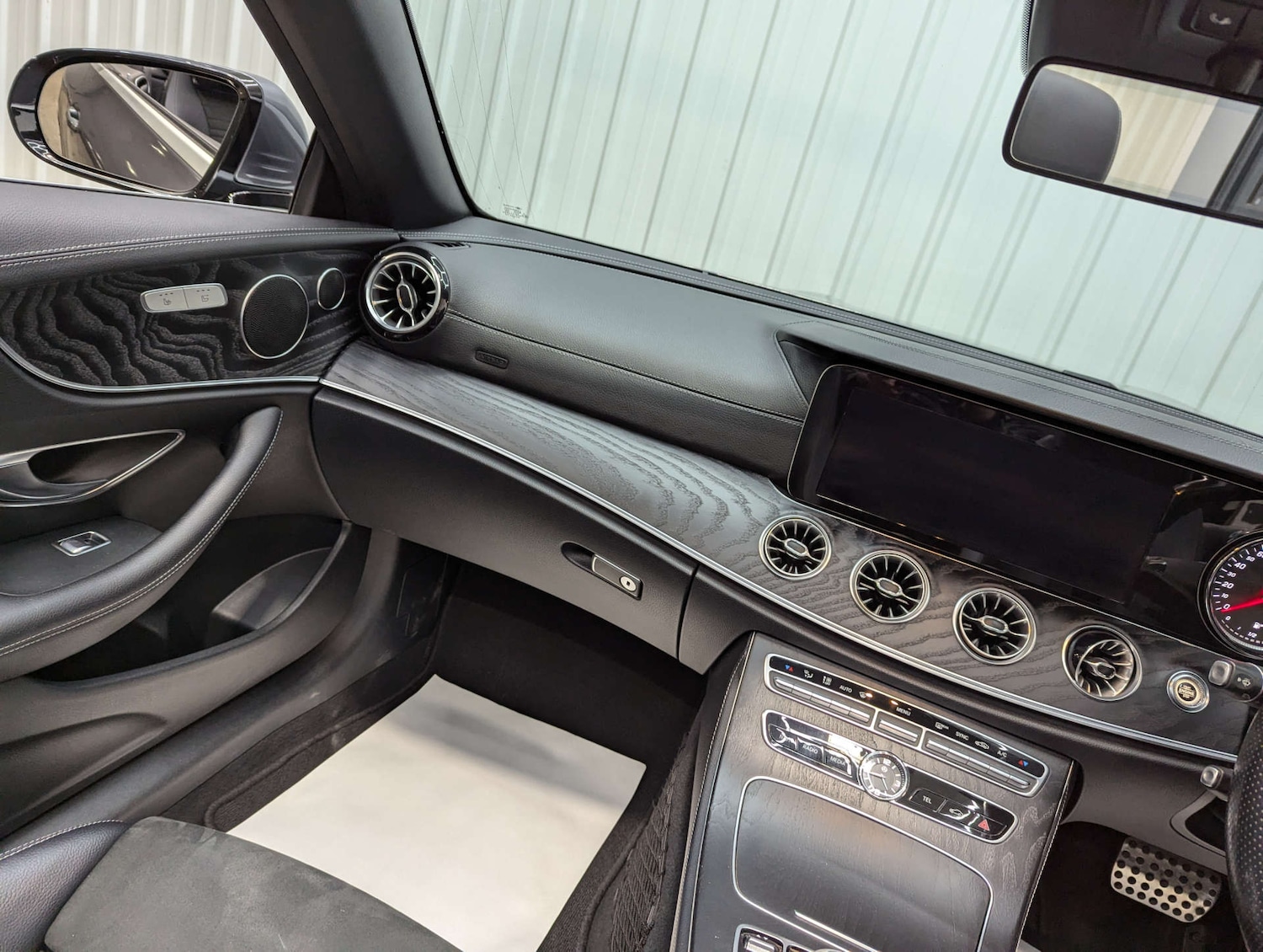 Used Mercedes-Benz E Class 2018 for sale - 76595229: Photo 46