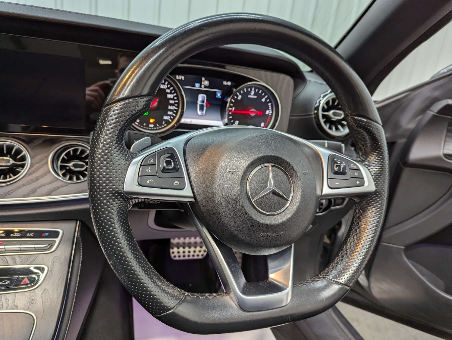 Used Mercedes-Benz E Class 2018 for sale - 76595229: Photo 73