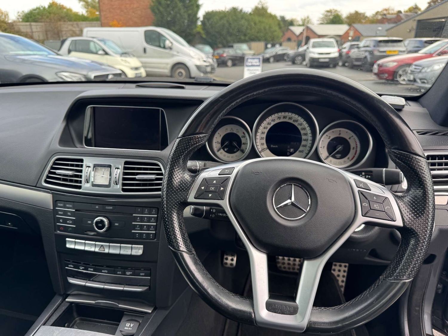 Used Mercedes-Benz E Class 2017 for sale - 76401877: Photo 15