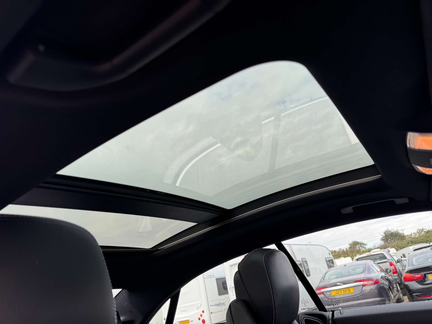 Used Mercedes-Benz E Class 2017 for sale - 76401877: Photo 9