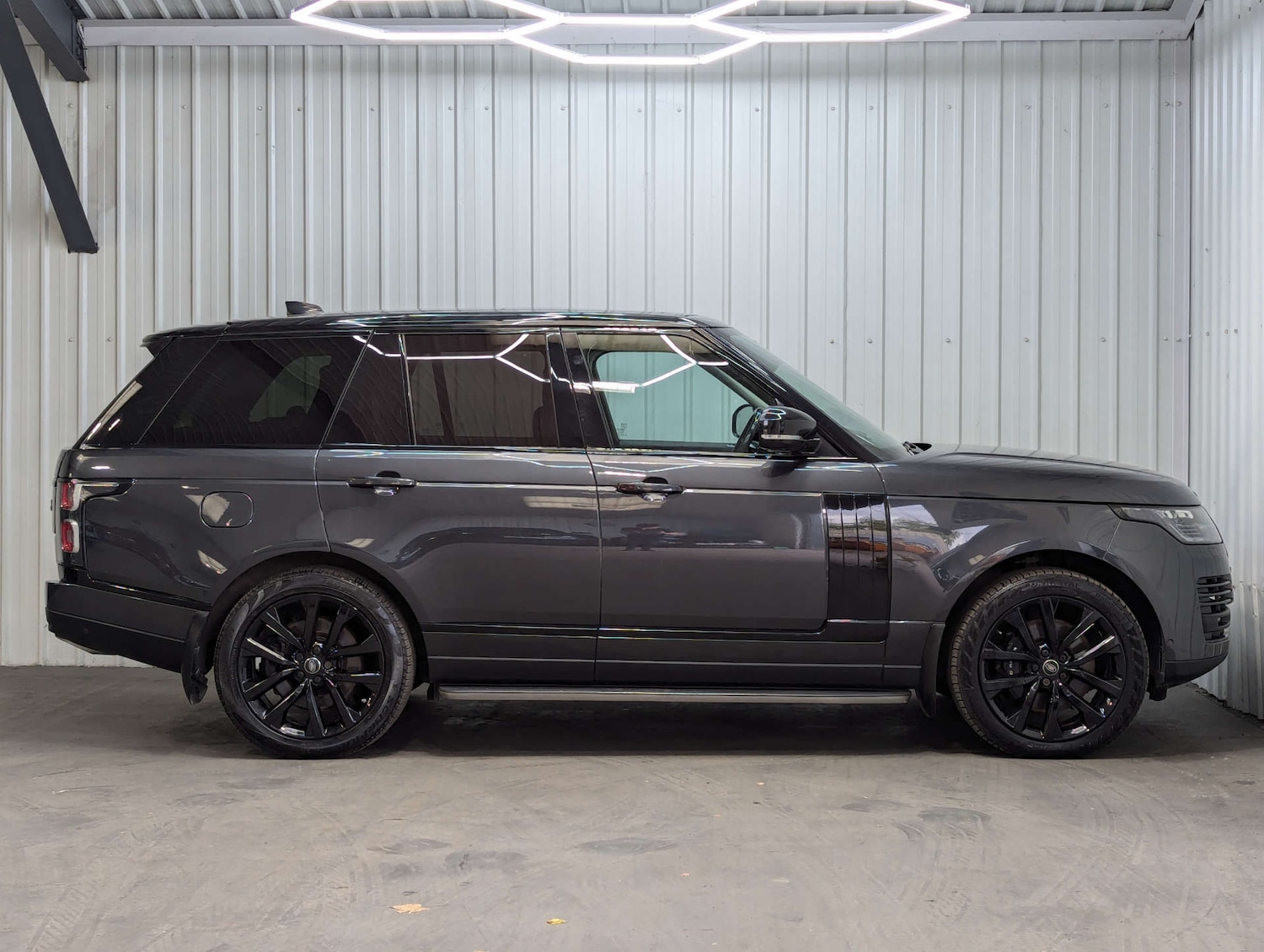 Used Land Rover Range Rover 2018 for sale - 76385787: Photo 13