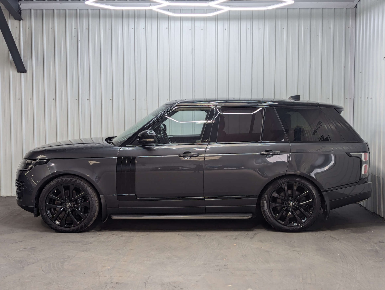 Used Land Rover Range Rover 2018 for sale - 76385787: Photo 17