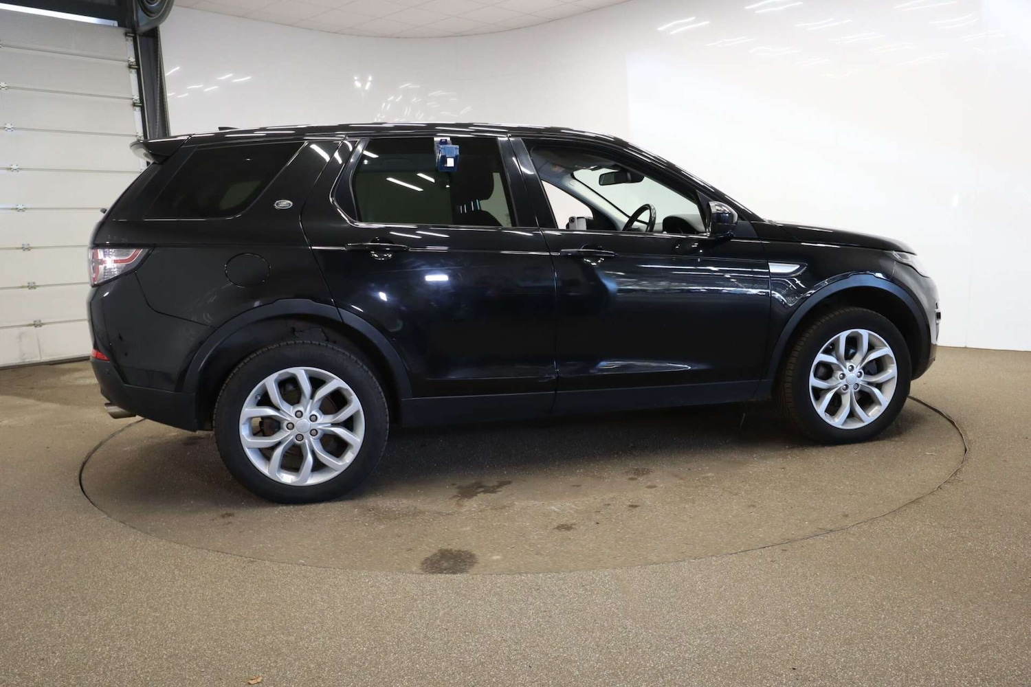 Used Land Rover Discovery Sport 2016 for sale - 76089429: Photo 7
