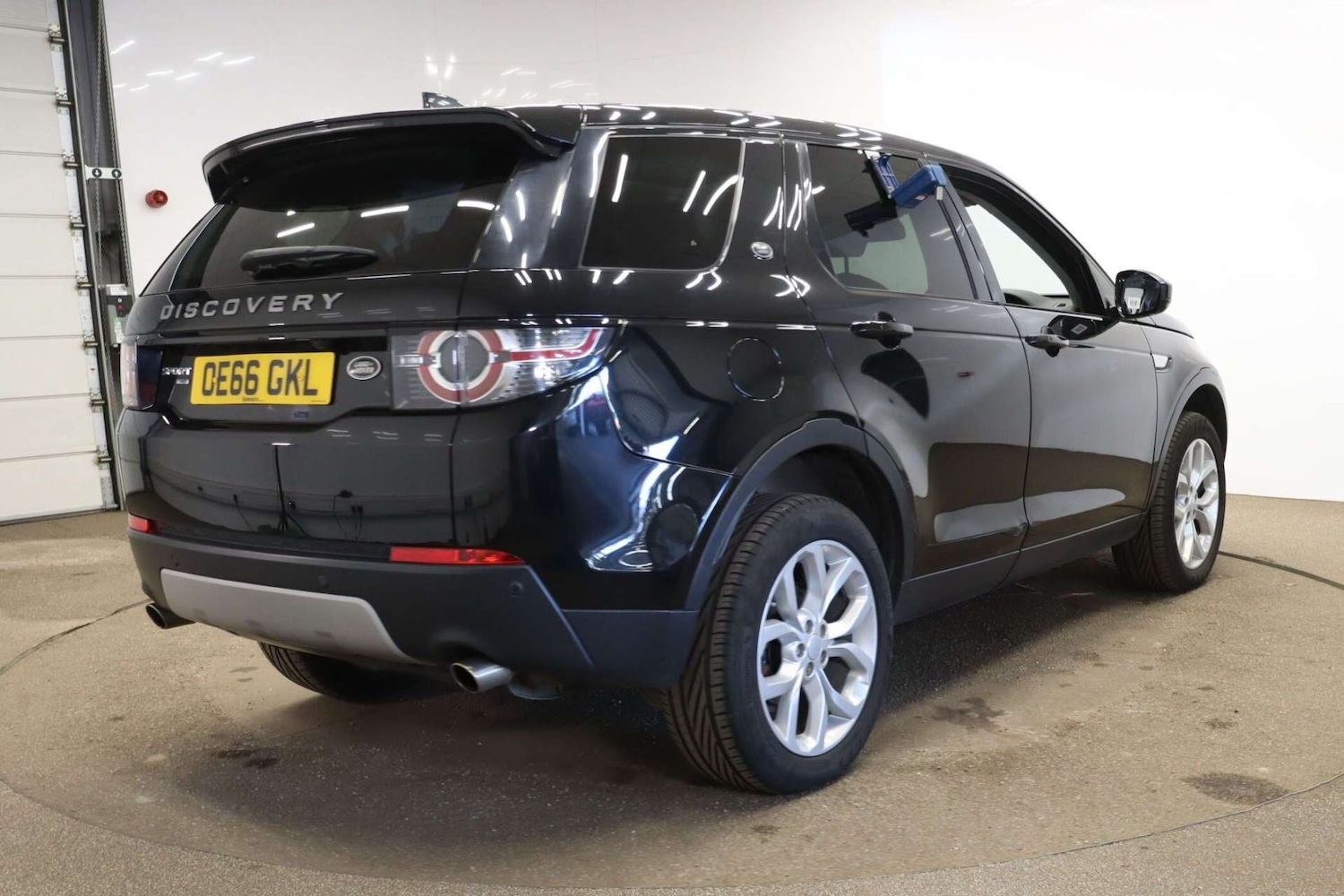 Used Land Rover Discovery Sport 2016 for sale - 76089429: Photo 9