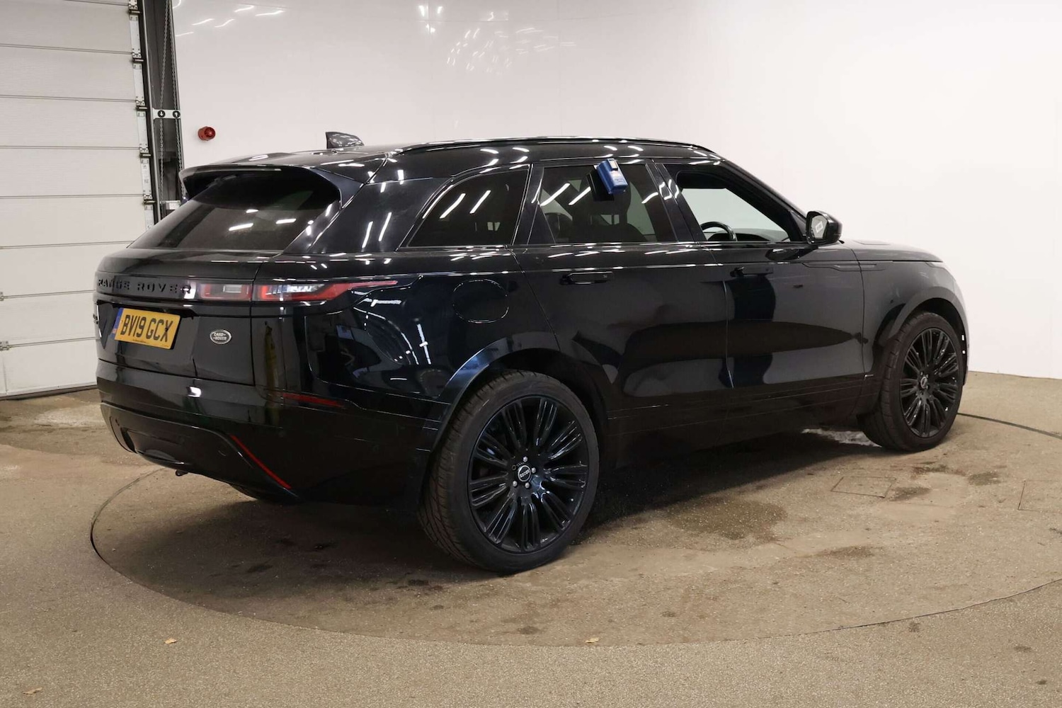 Used Land Rover Range Rover Velar 2019 for sale - 76830024: Photo 11