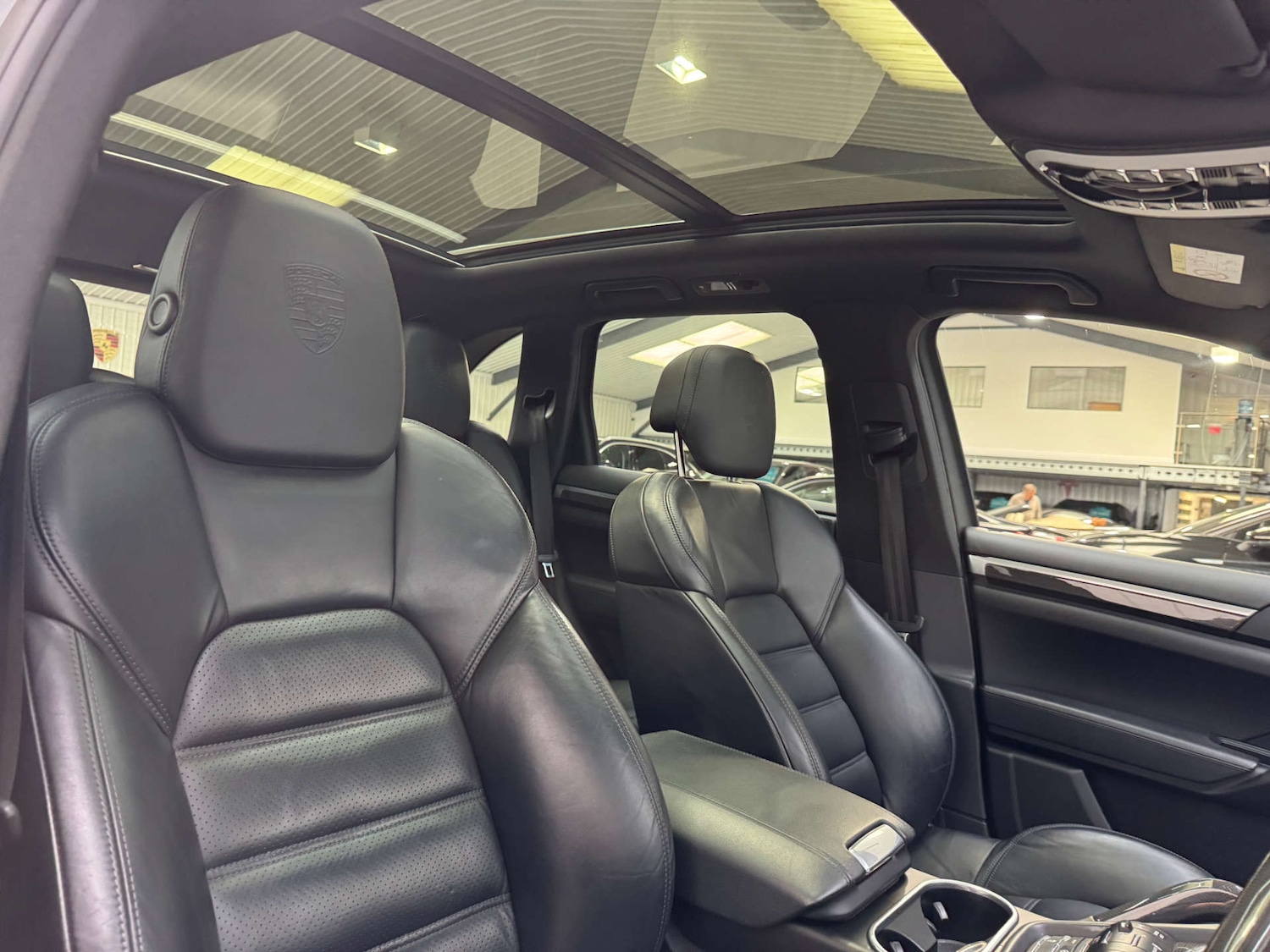 Used Porsche Cayenne 2016 for sale - 76363818: Photo 52