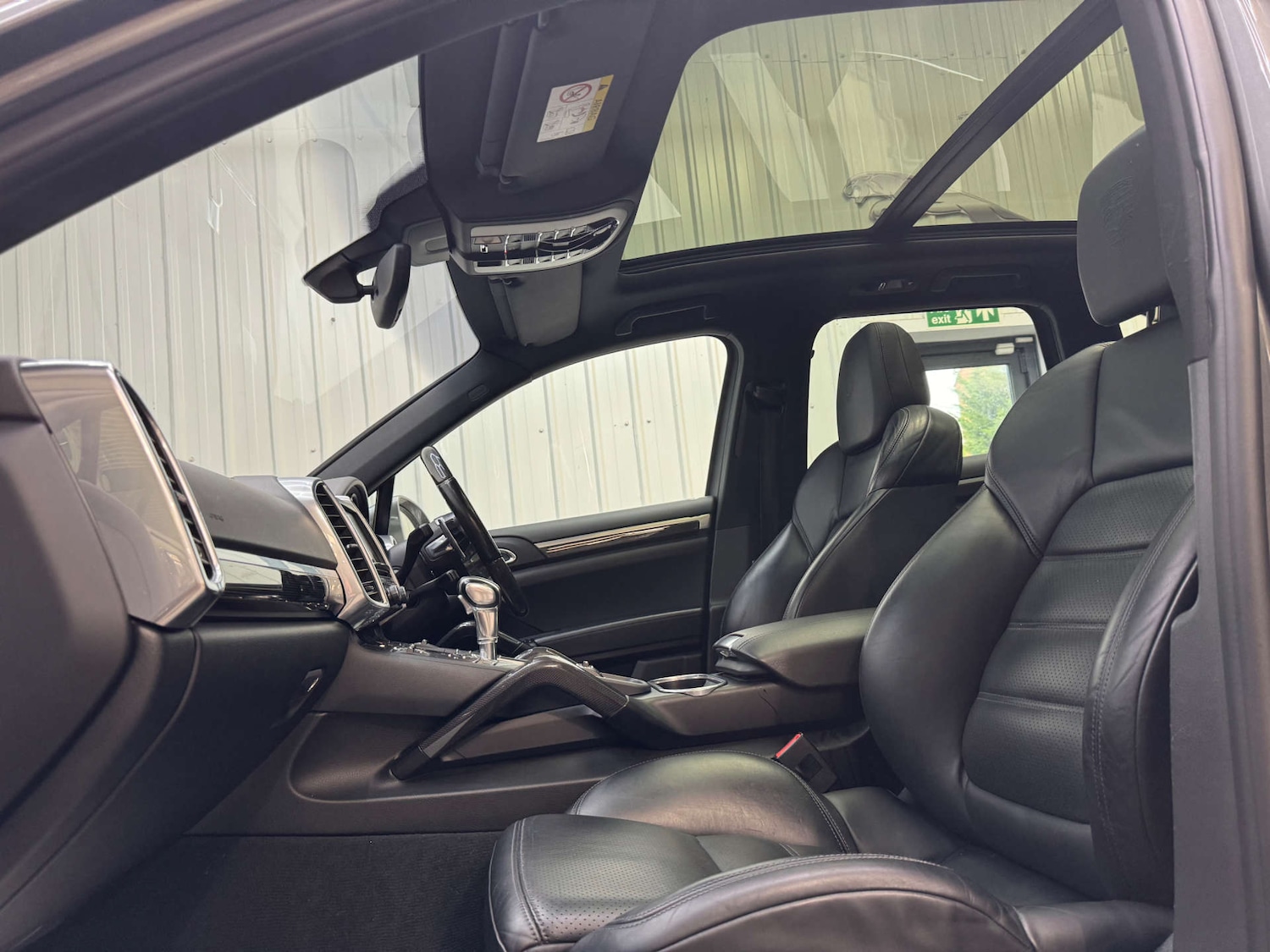 Used Porsche Cayenne 2016 for sale - 76363818: Photo 59
