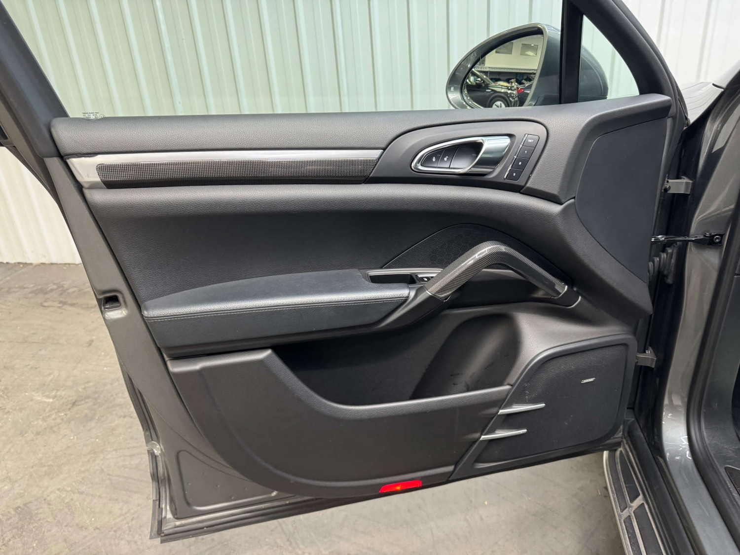 Used Porsche Cayenne 2016 for sale - 76363818: Photo 60