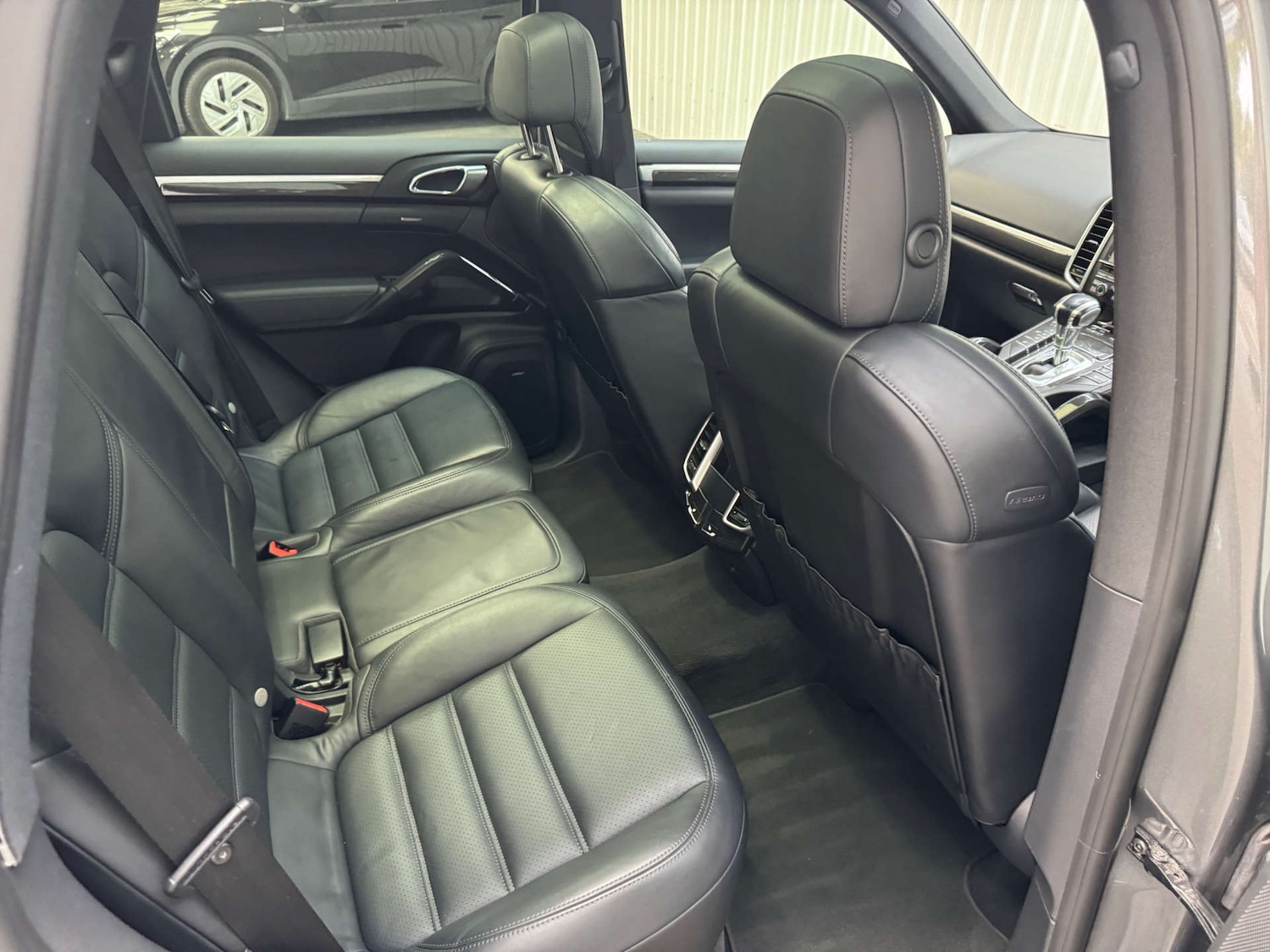 Used Porsche Cayenne 2016 for sale - 76363818: Photo 61