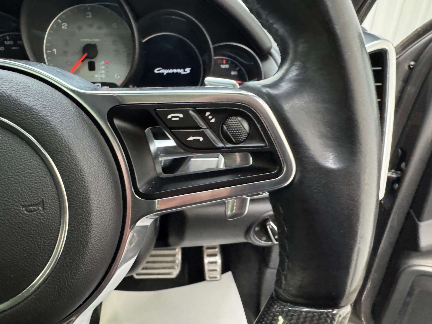 Used Porsche Cayenne 2016 for sale - 76363818: Photo 77