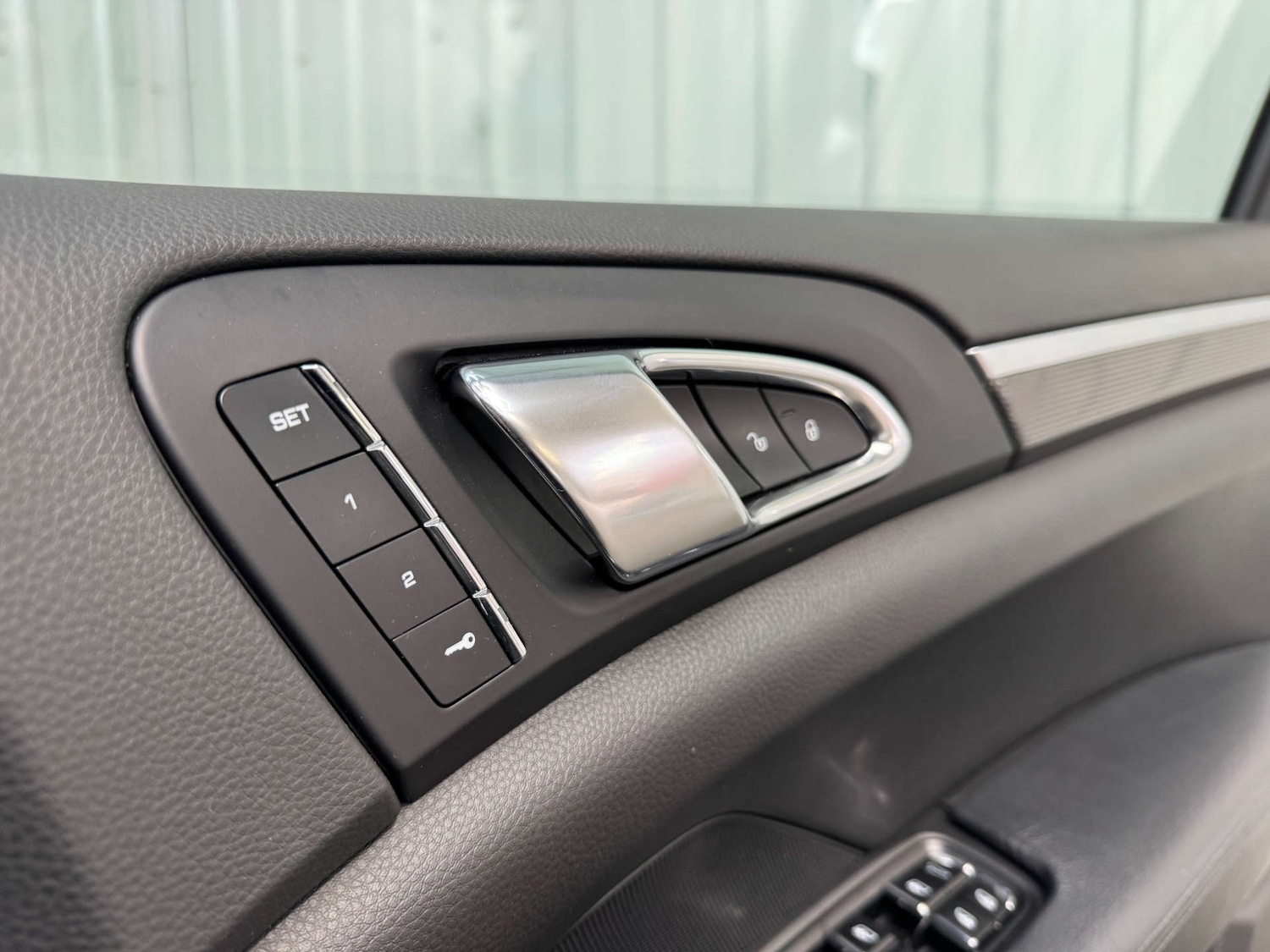 Used Porsche Cayenne 2016 for sale - 76363818: Photo 82