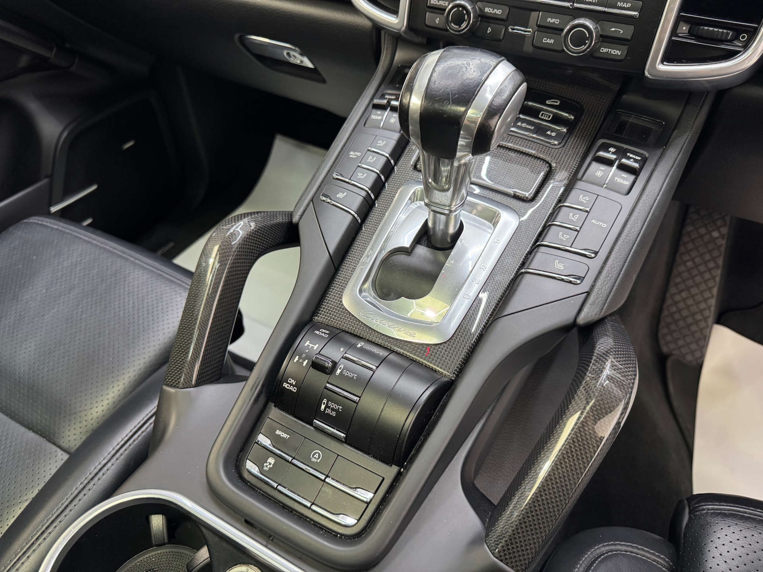 Used Porsche Cayenne 2016 for sale - 76363818: Photo 91