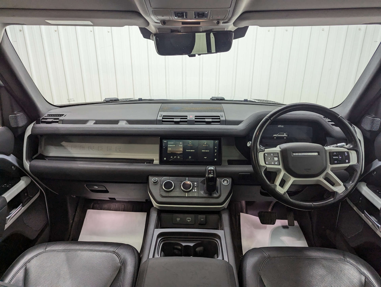 Used Land Rover Defender 2021 for sale - 78014263: Photo 3
