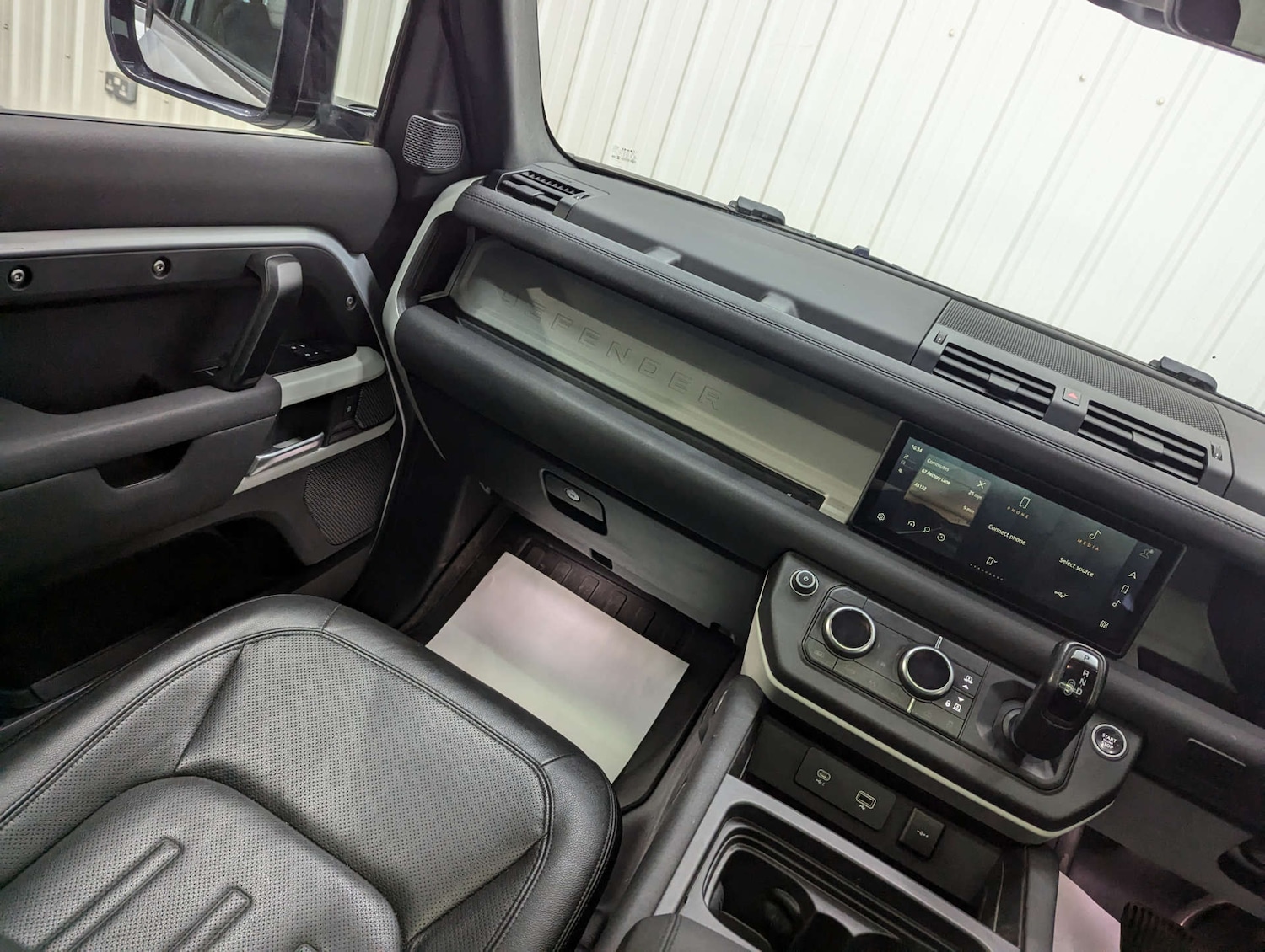Used Land Rover Defender 2021 for sale - 78014263: Photo 46