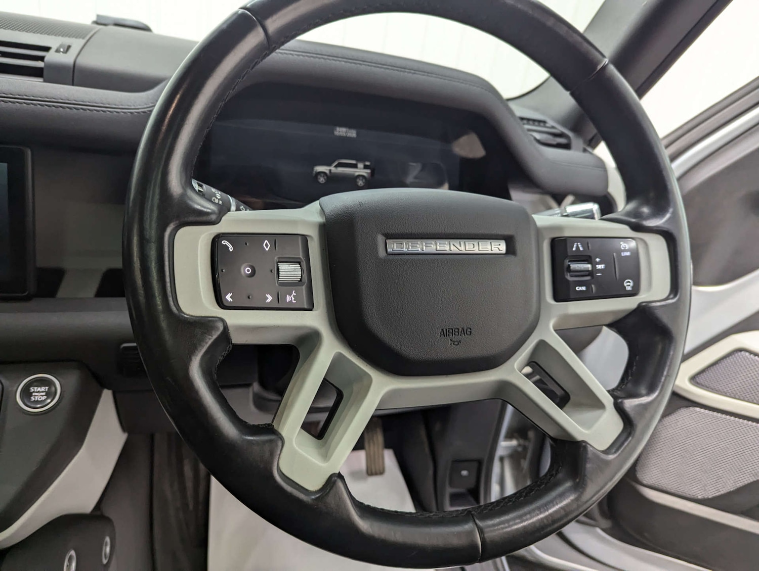 Used Land Rover Defender 2021 for sale - 78014263: Photo 79