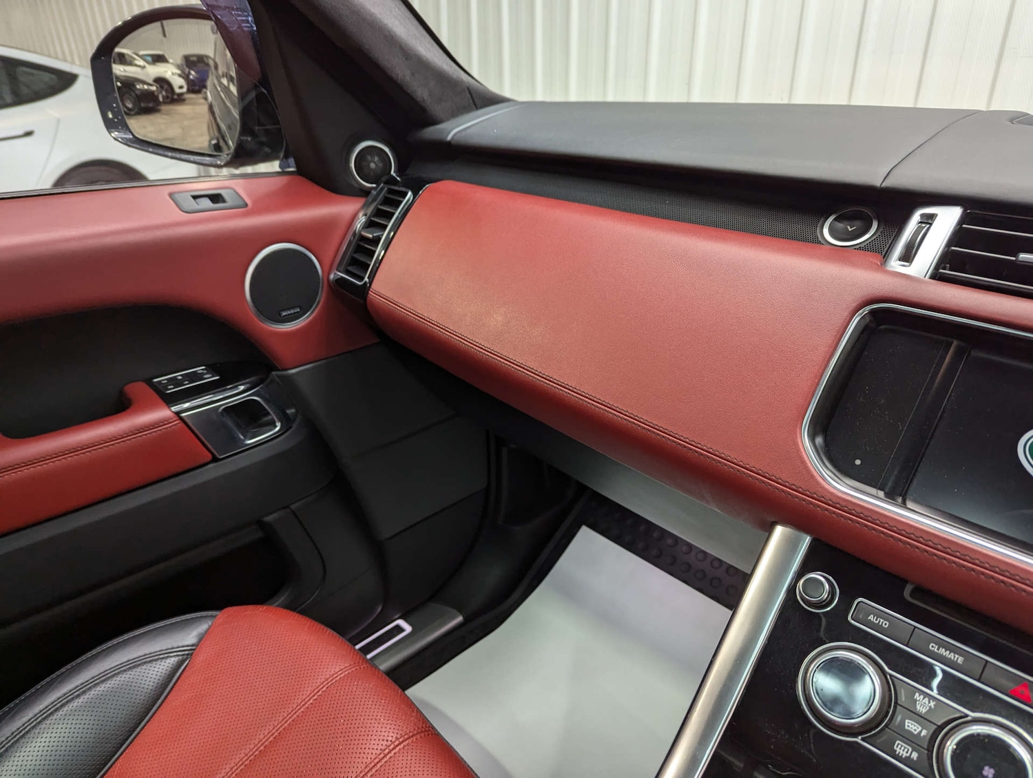 Used Land Rover Range Rover Sport 2016 for sale - 77139243: Photo 90