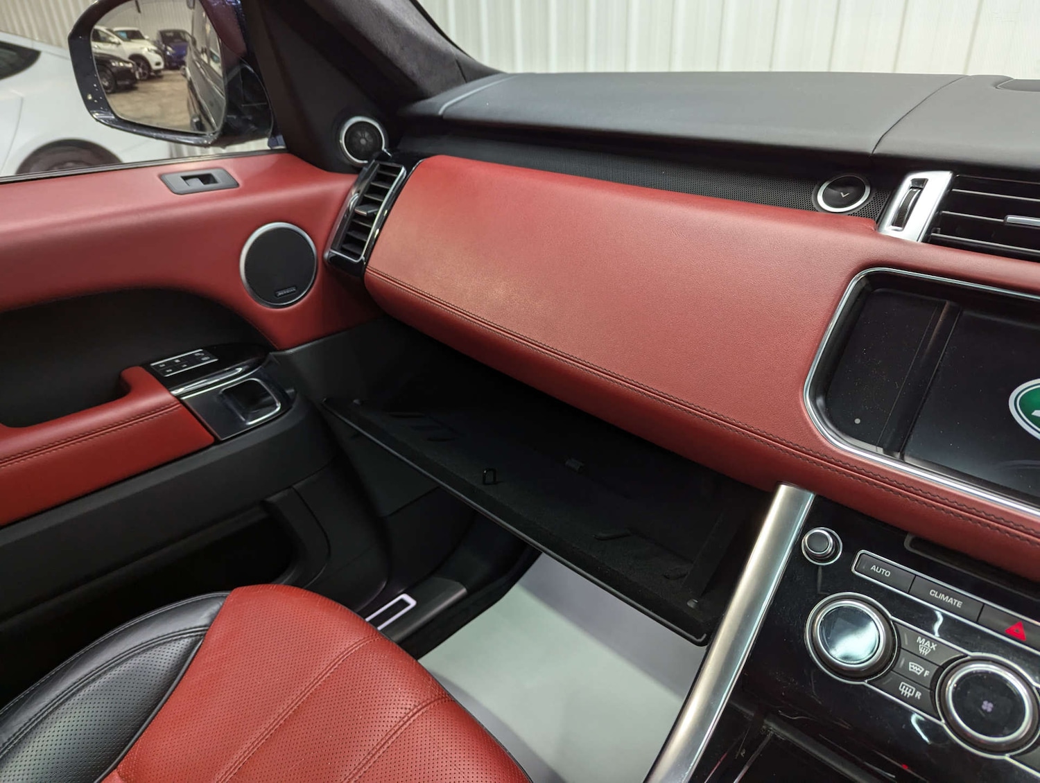 Used Land Rover Range Rover Sport 2016 for sale - 77139243: Photo 91