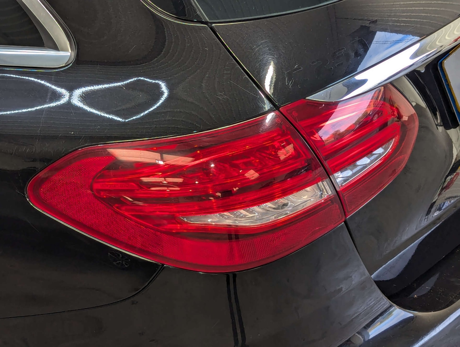 Used Mercedes-Benz C Class 2014 for sale - 76347359: Photo 42