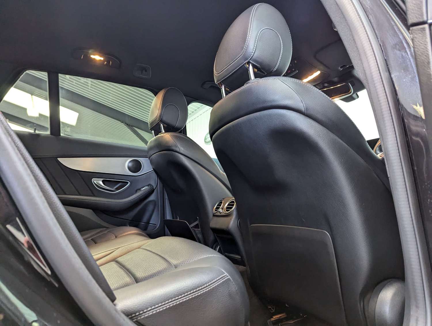 Used Mercedes-Benz C Class 2014 for sale - 76347359: Photo 60
