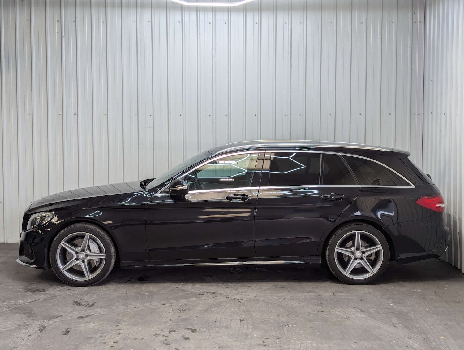Used Mercedes-Benz C Class 2014 for sale - 76347359: Photo 7