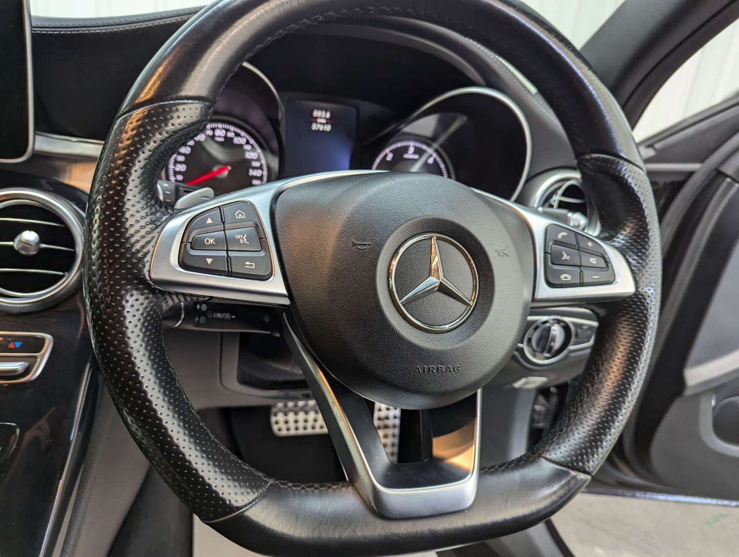 Used Mercedes-Benz C Class 2014 for sale - 76347359: Photo 82